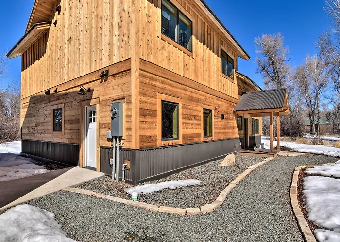Riverfront Home With Bbq 2 Mi To Downtown Gunnison!